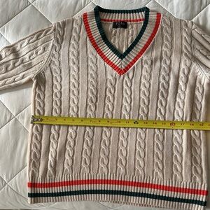 Fate Sz sm nwot beautiful soft pullover